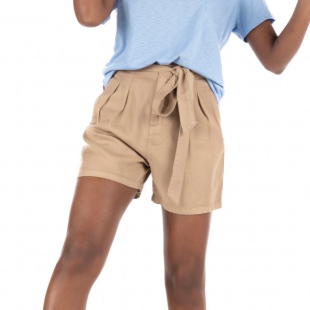 Cute and comfy tie waist shorts in dark tan